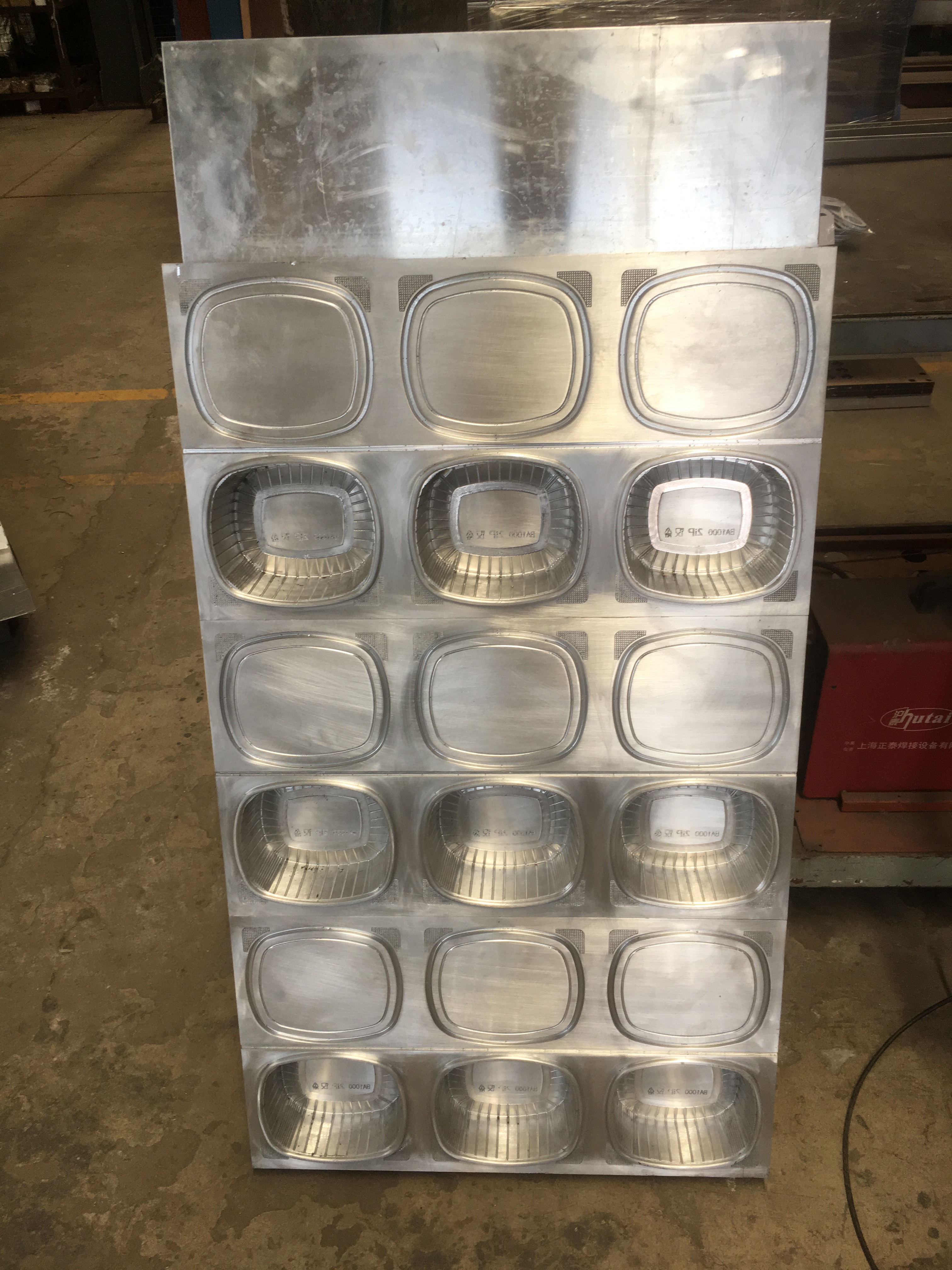 你真的知道如何設(shè)計(jì)吸塑模具嗎？